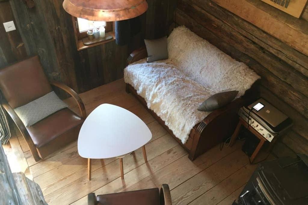 La Cabane De L'Homme Tranquille Le Tretien Exterior foto